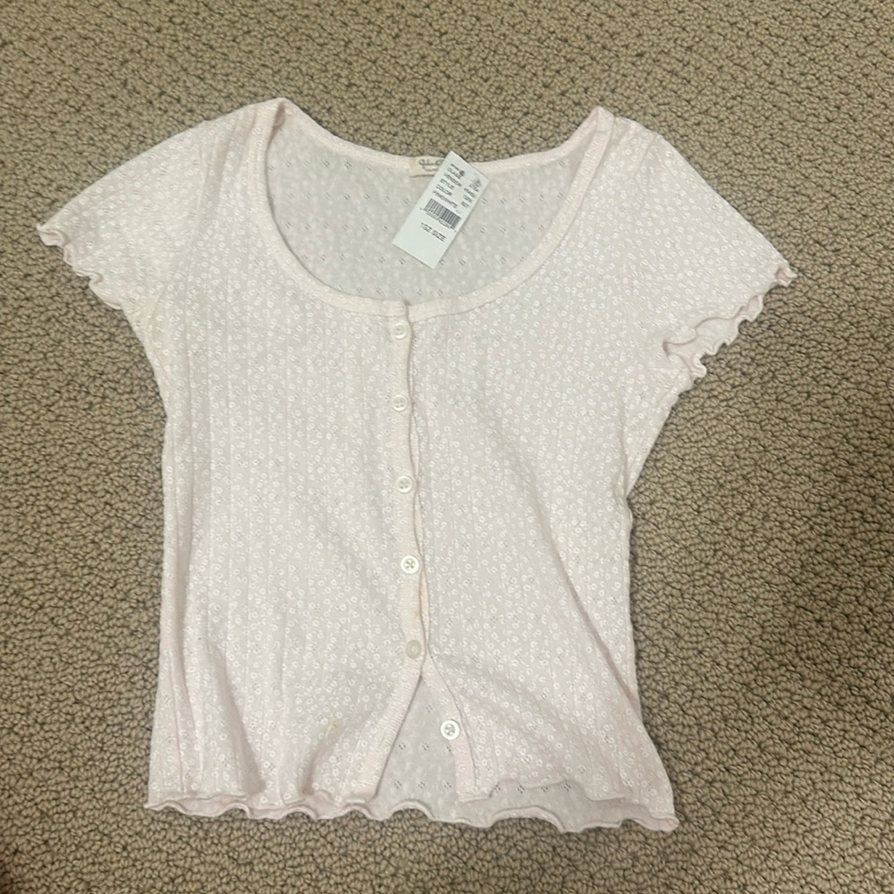 Brandy Melville pink top with white floral detailing